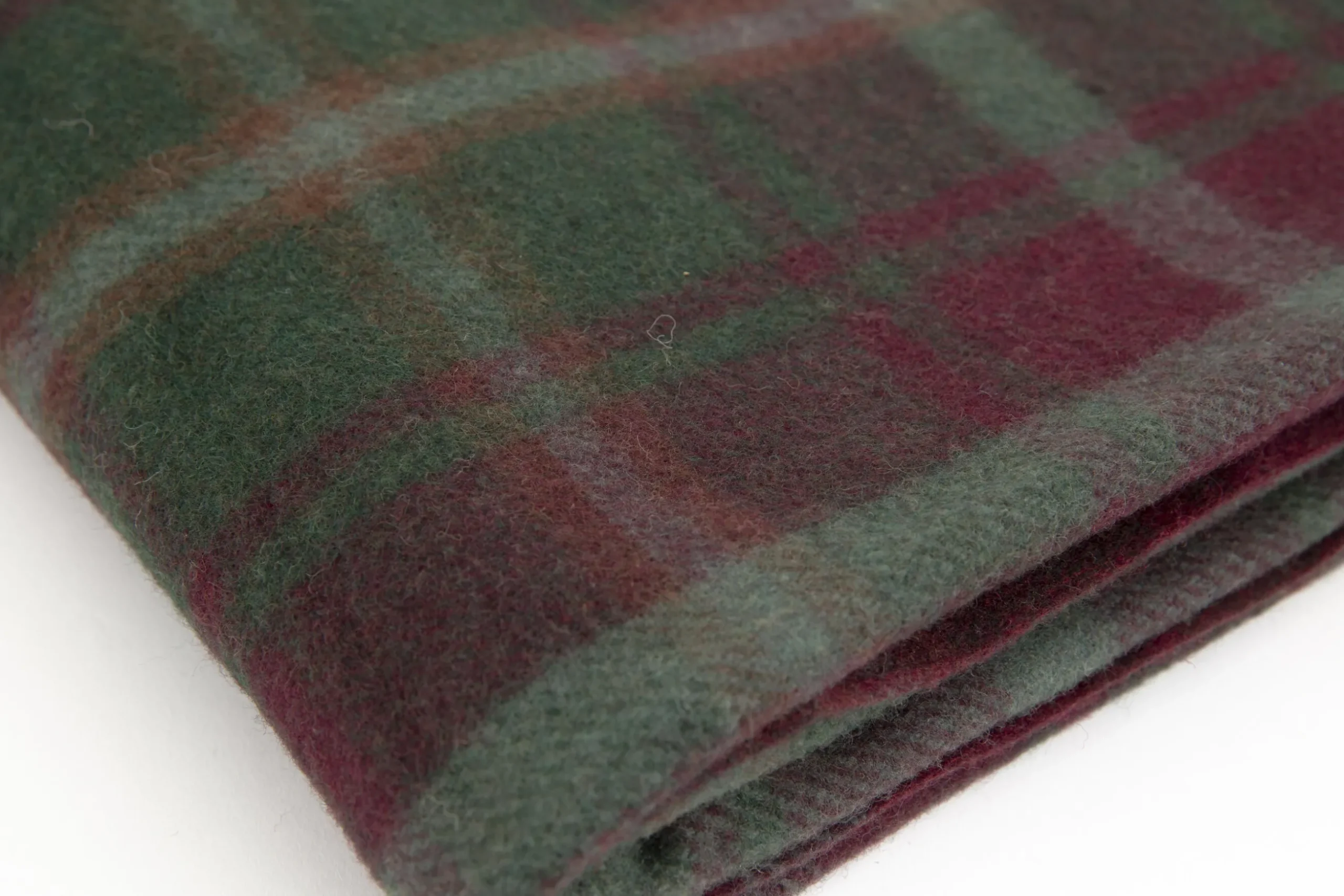 Camila, Plaid, A Carreaux