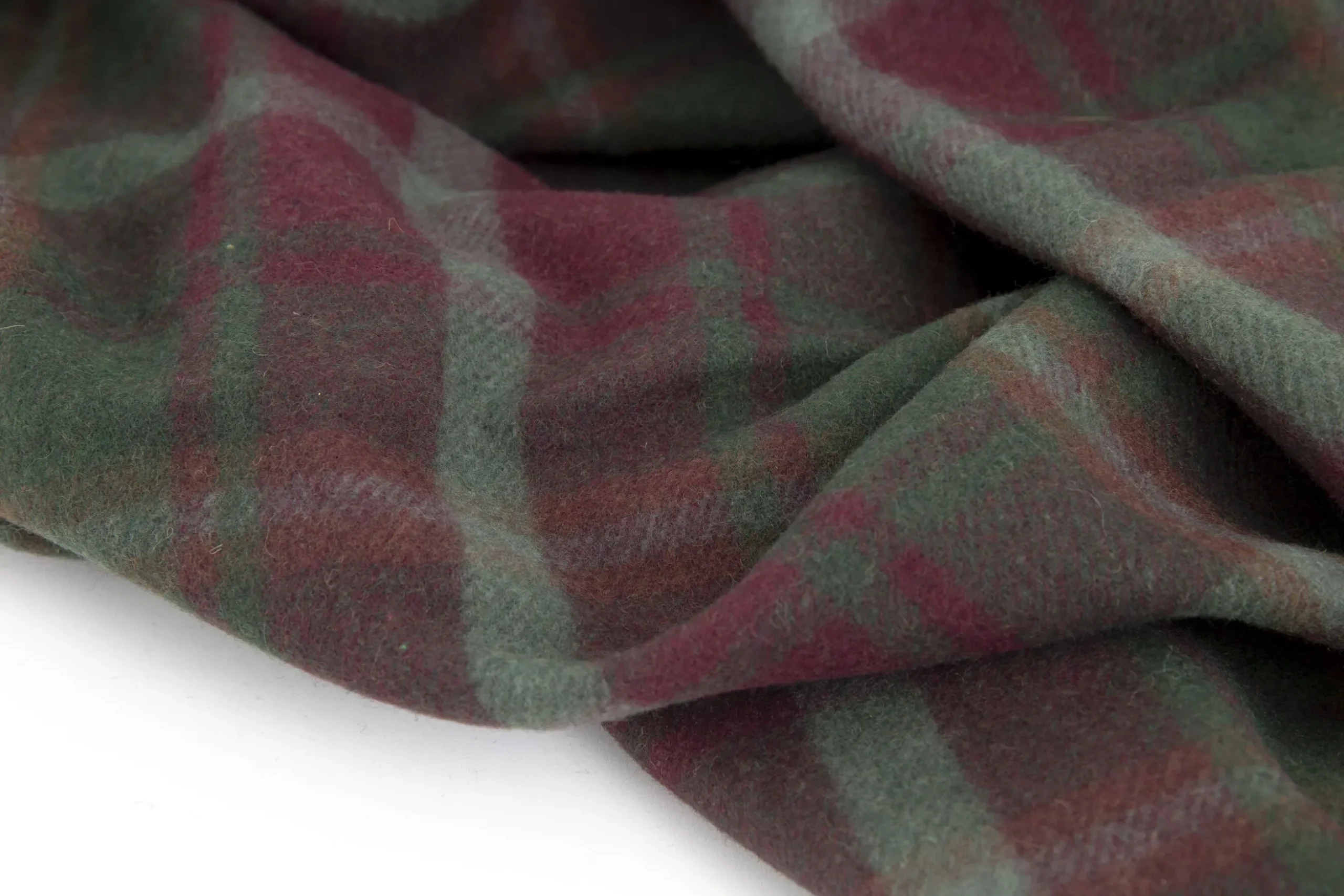 Camila, Plaid, A Carreaux