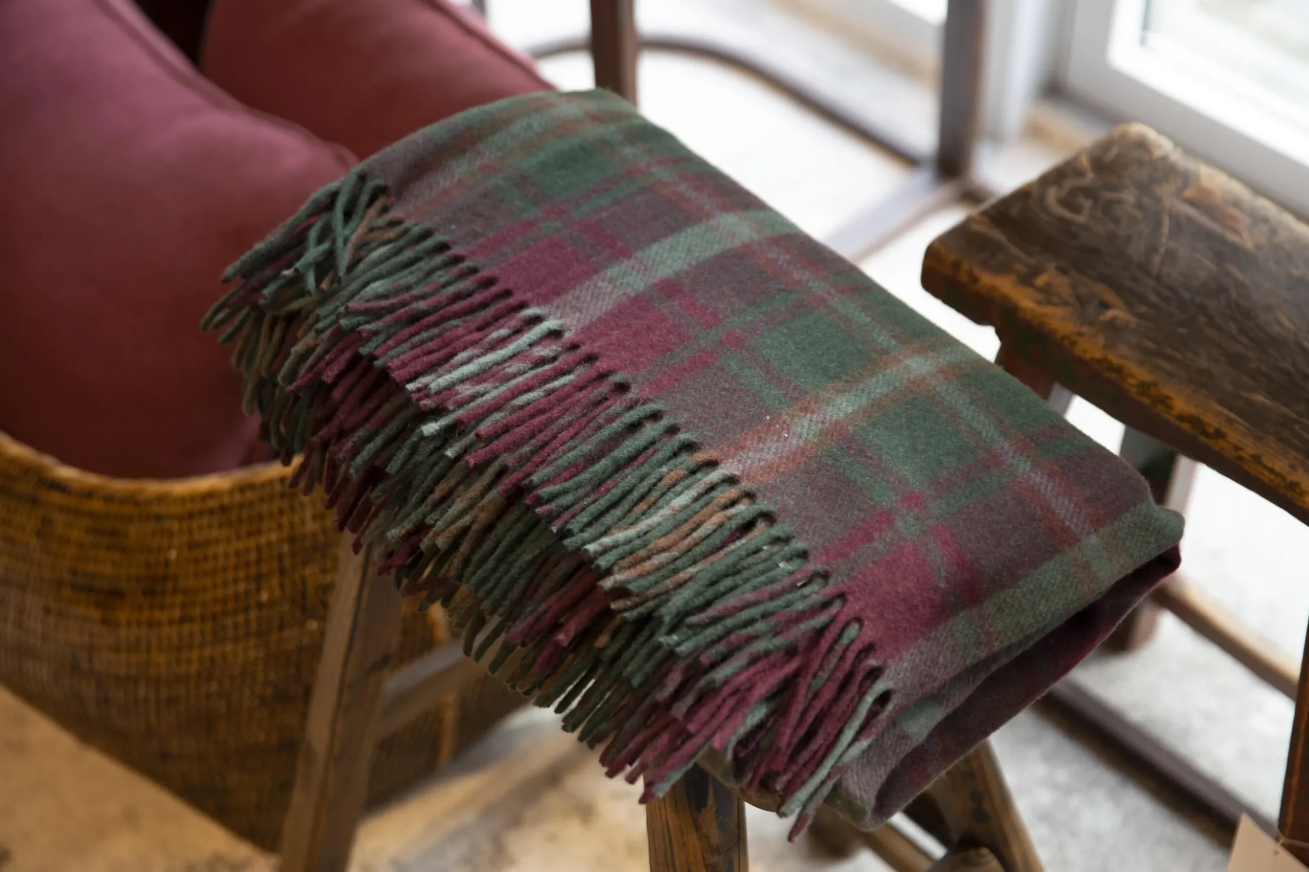 Camila, Plaid, A Carreaux