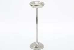 Carlton, Cendrier, A Pied