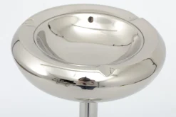 Carlton, Cendrier, A Pied