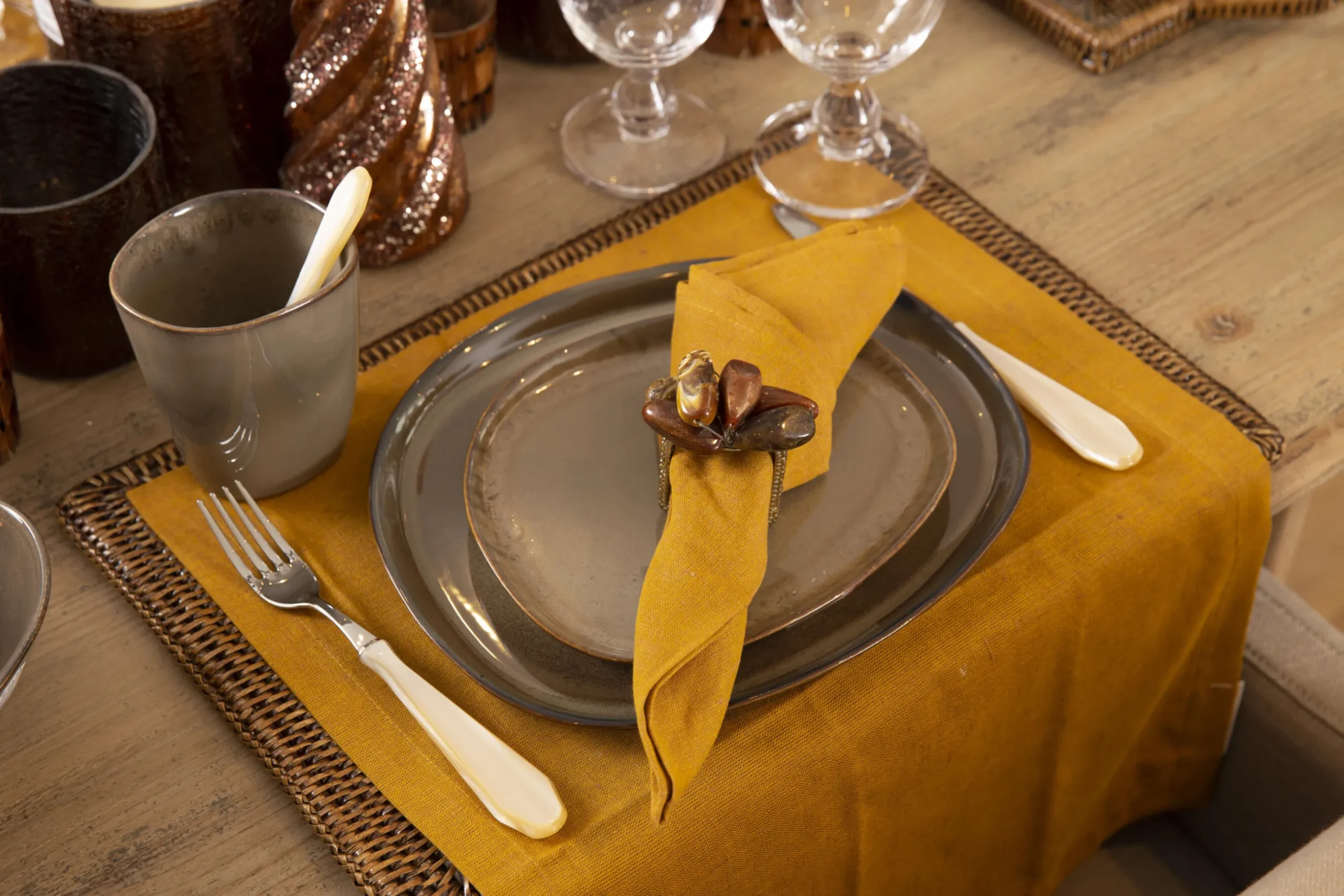 Coline, Couteau De Table