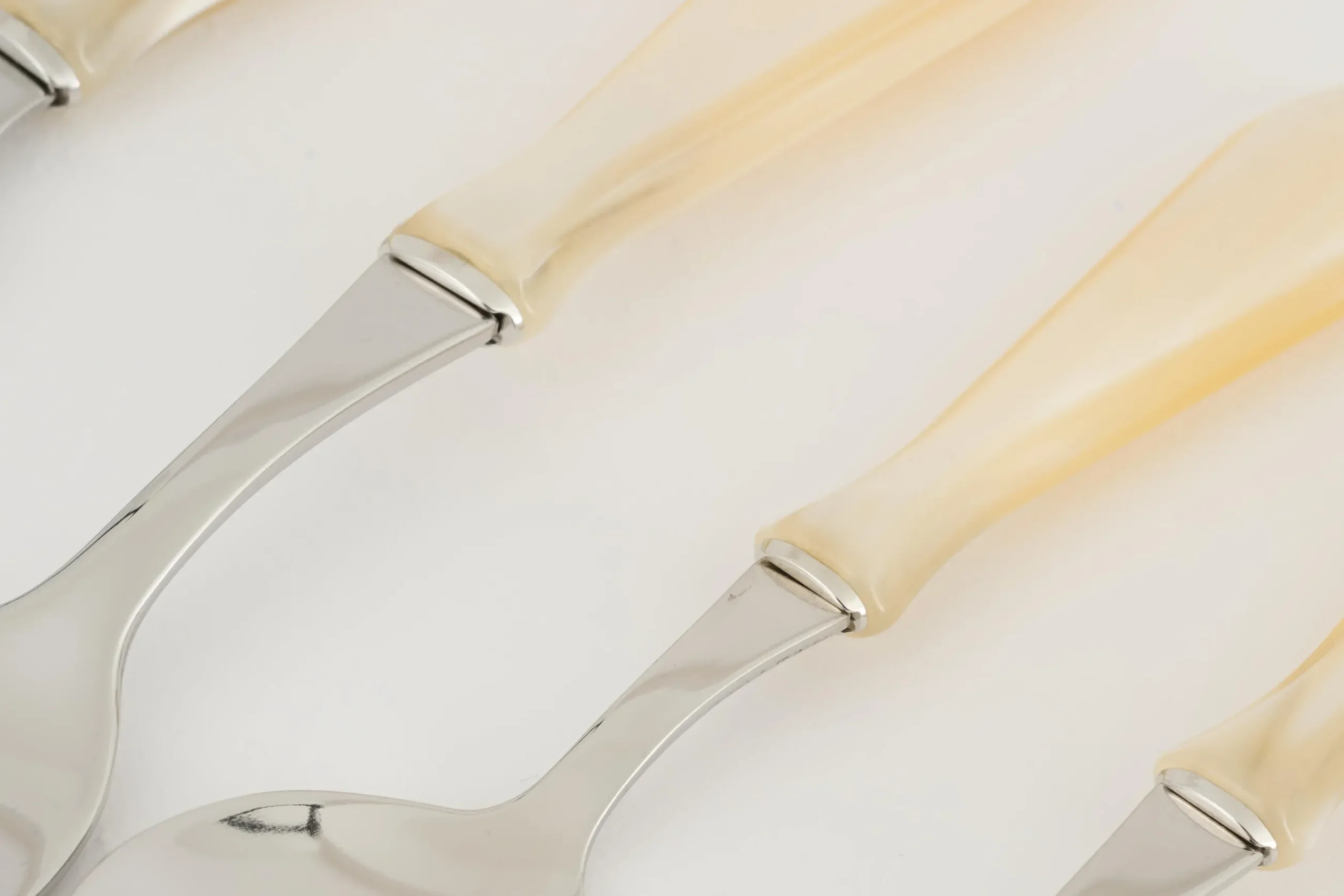 Coline, Fourchette A Gateau