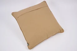 Levi, Coussin