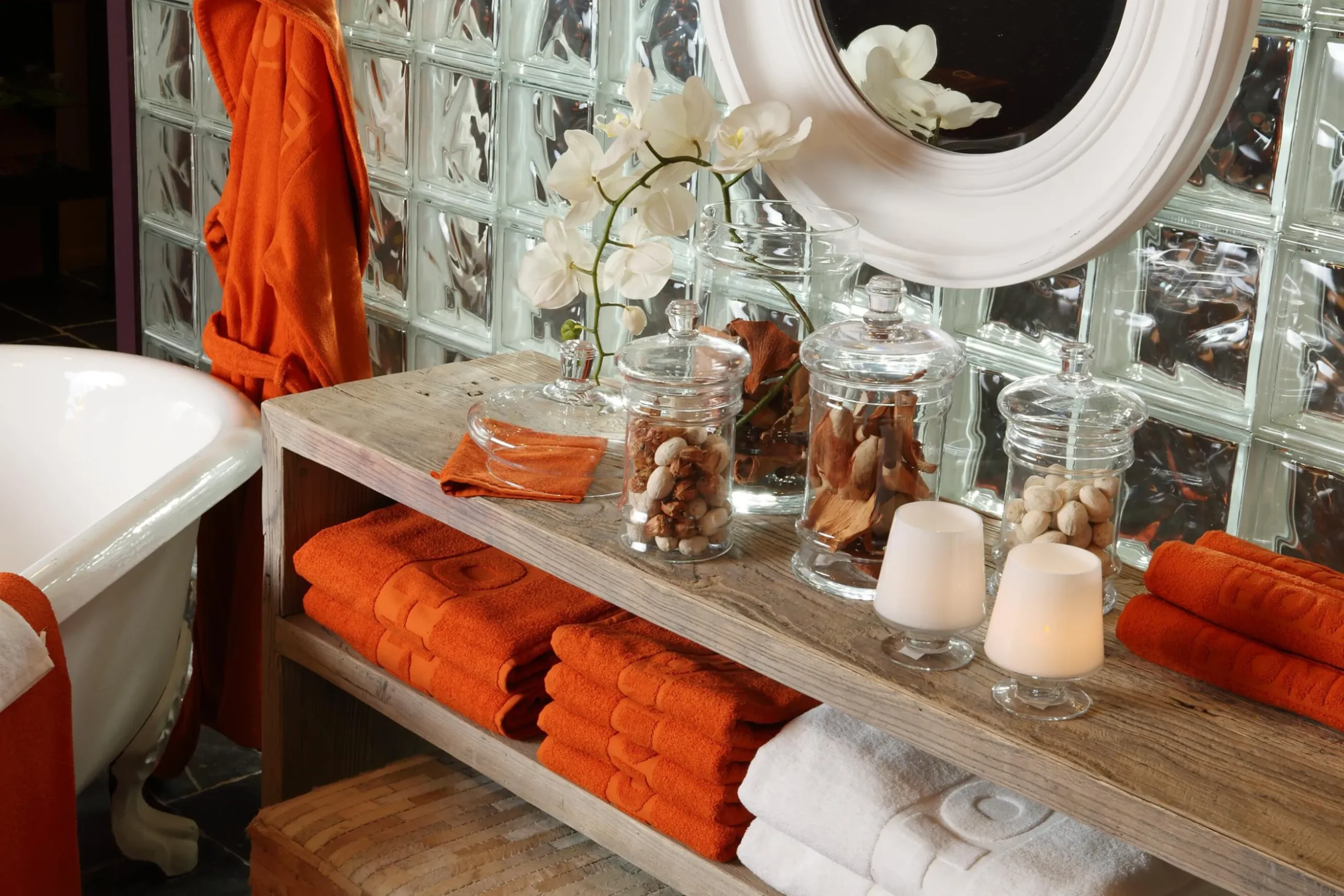 Lolly, Pot De Bonbons, Souffle A La Bouche, M